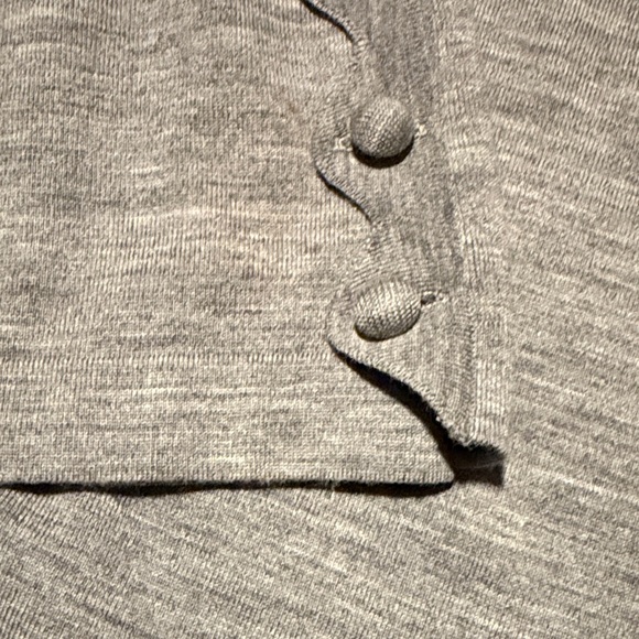 Chloé Cosy Grey Wool Blend Pullover Sweater Medium – Grey Wool Blend, Like New - Picture 5 of 7